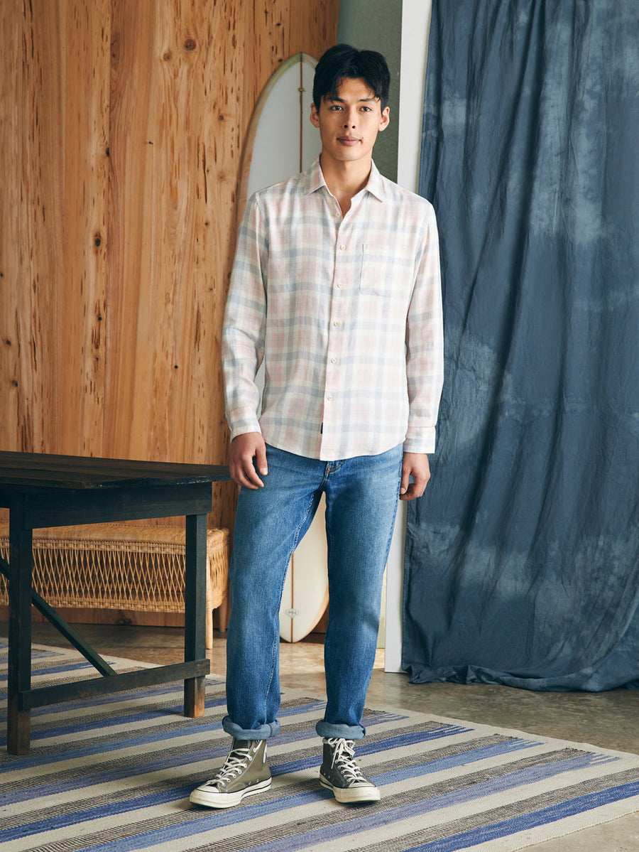 Faherty Weekend Blend Shirt in Mauve Field Plaid – detail