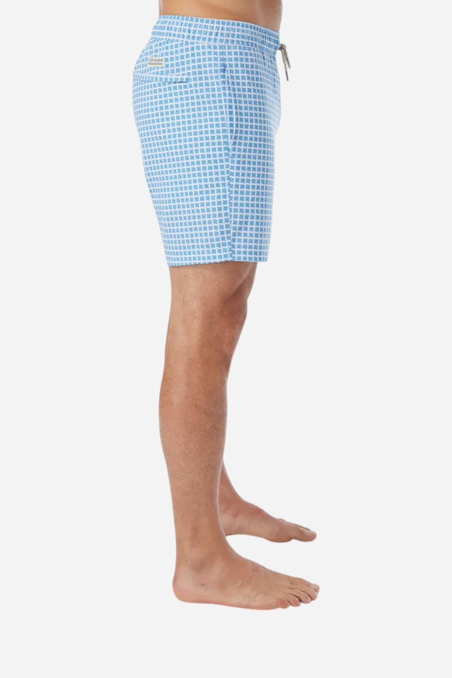 Fair Harbor Bayberry Trunk in Blue Tiles – detail