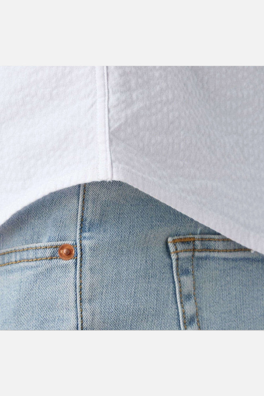 Fair Harbor Seersucker Short Sleeve Shirt in White – detail