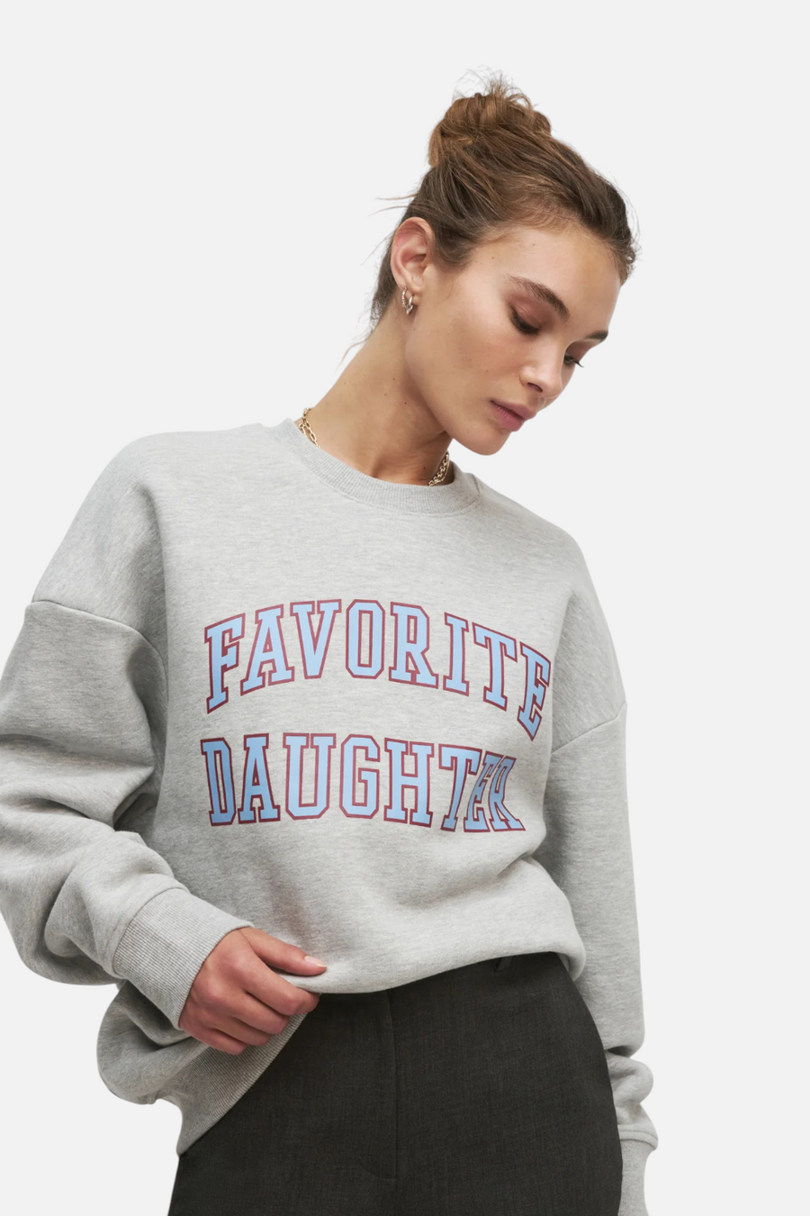 Favorite Daughter Collegiate Sweatshirt in Heather Grey & Light Blue – detail