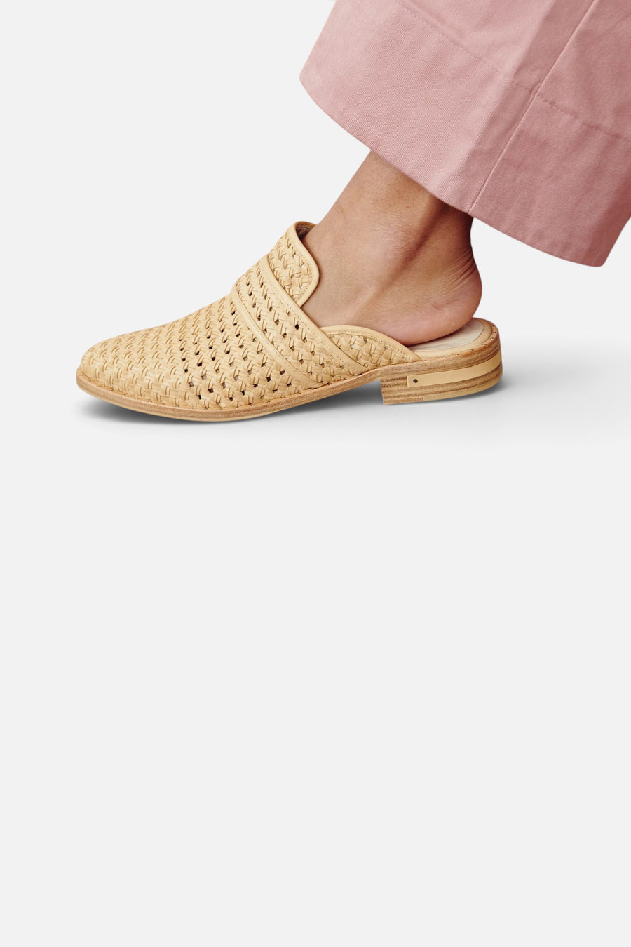 Freda Salvador Keen Mule in Nude Woven Calf – flat lay