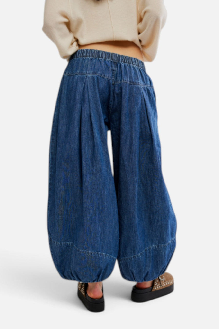 Free People Moonflower Balloon Jeans in Blue Dusk – detail