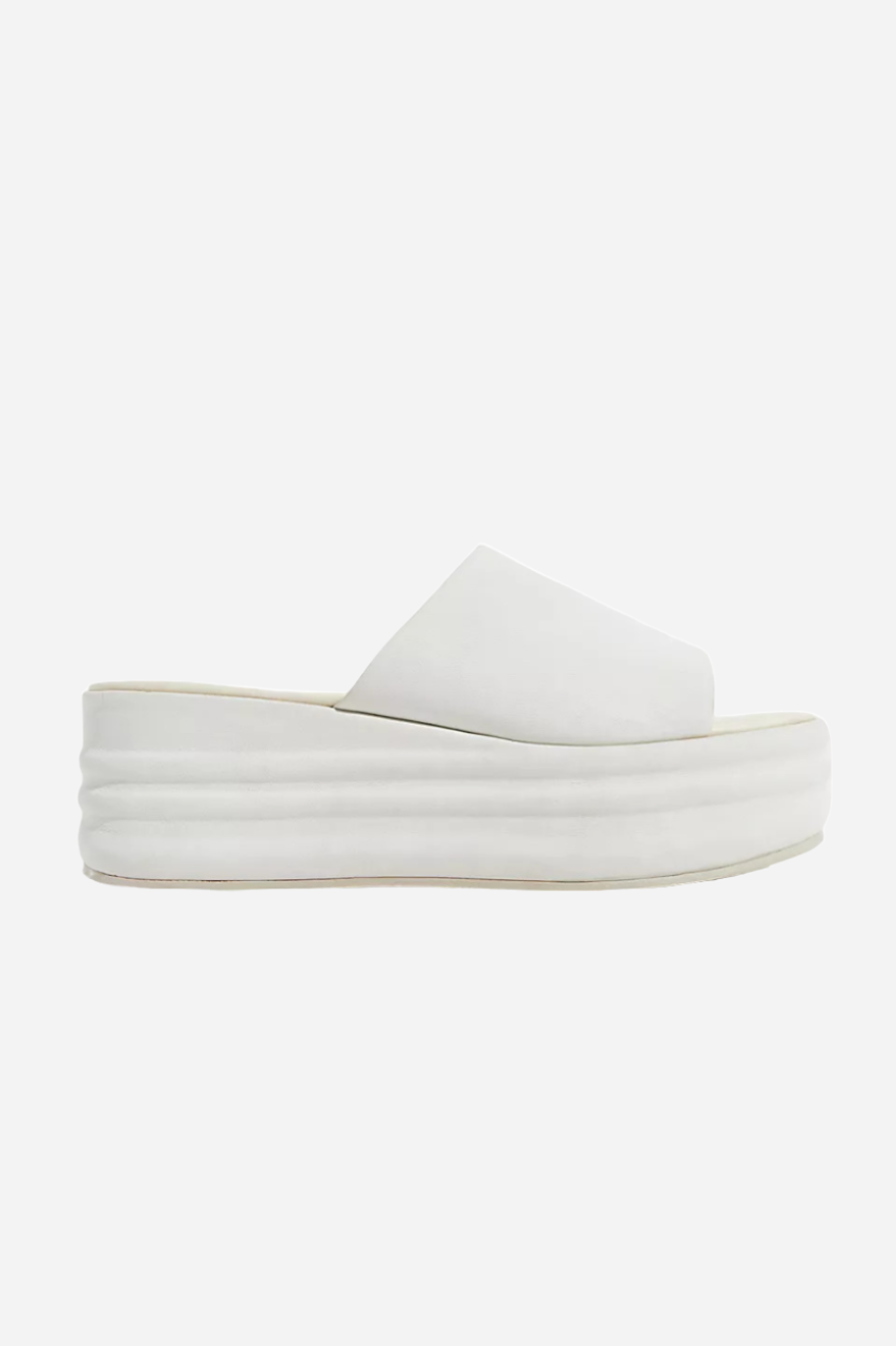 Free People Shoes Harbor Flatform Sandals in Vanilla – front view