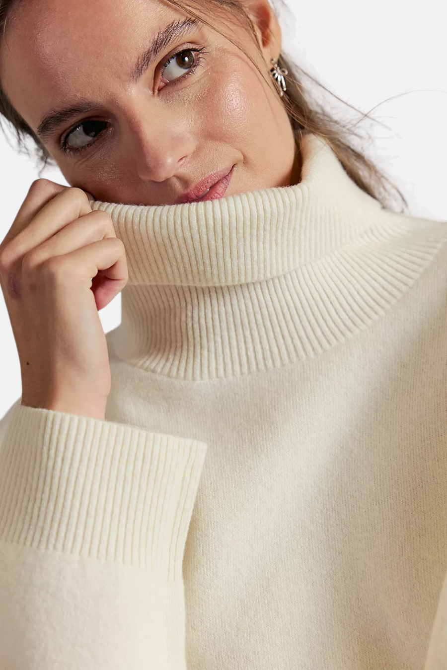 Free People Women's Sigma Turtleneck in Coconut Milk – detail