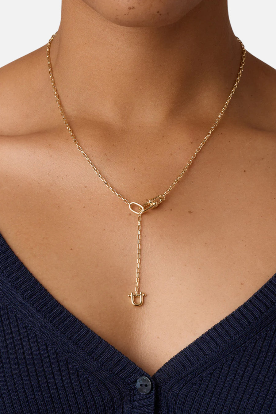 Gorjana Atlas Delicate Lariat in Gold – detail