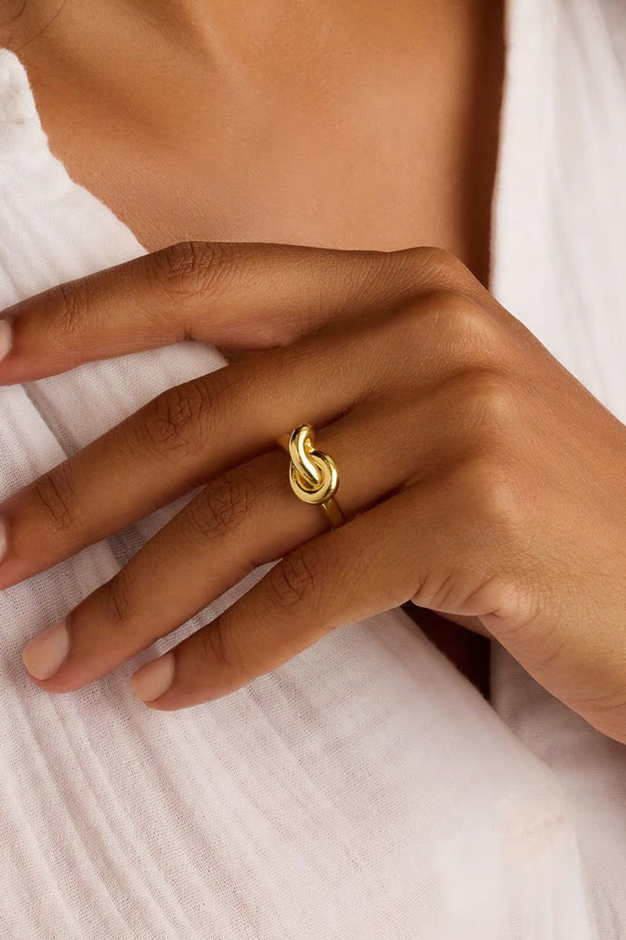 Gorjana Infinity Knot Ring – side view