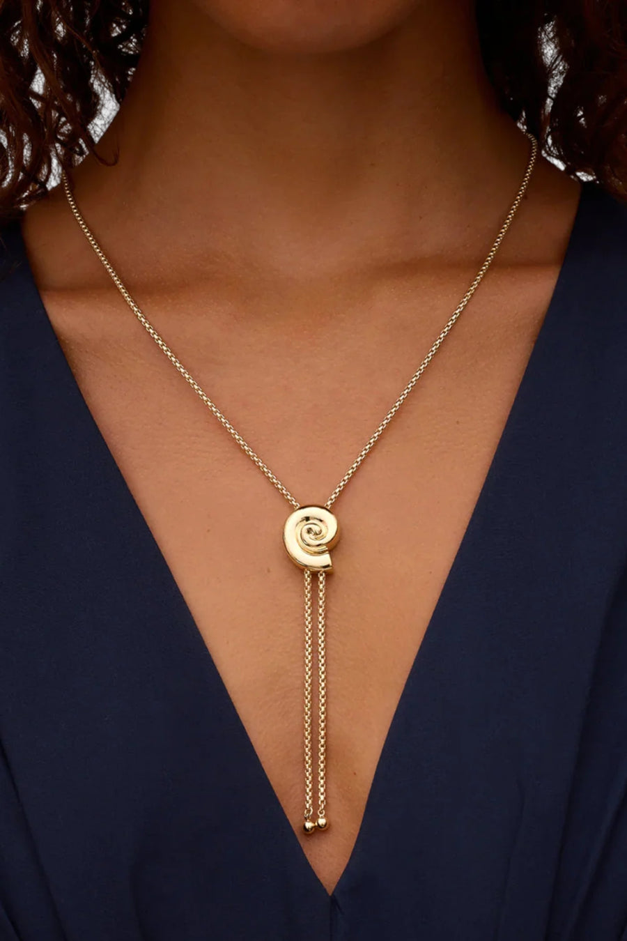 Gorjana Nautilus Bolo Necklace – side view