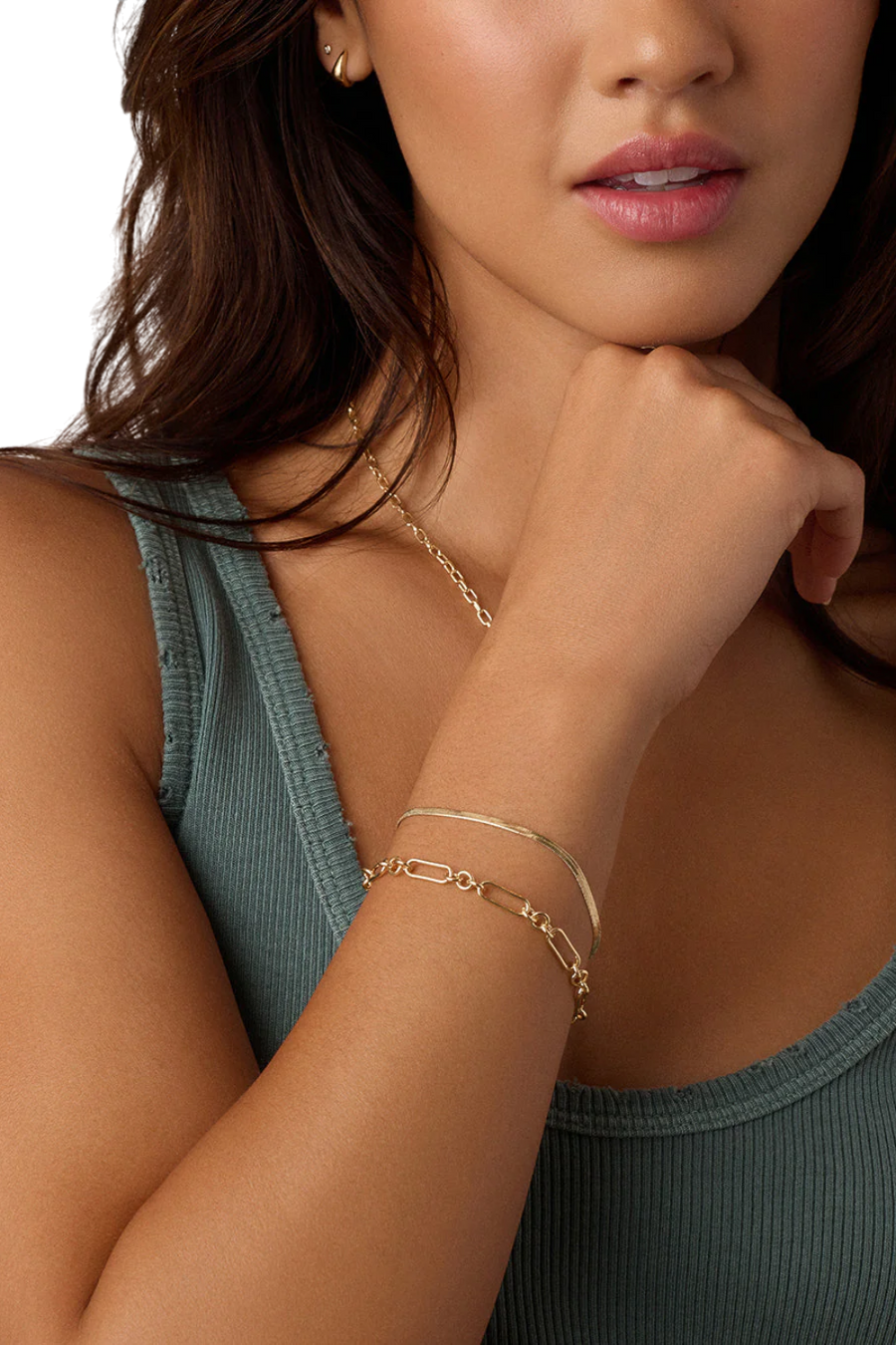 Gorjana Reed Link Bracelet – side view