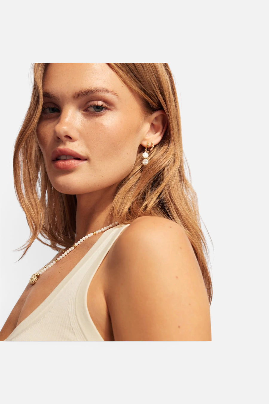 Gorjana Reese Pearl Drop Huggies in Gold – detail
