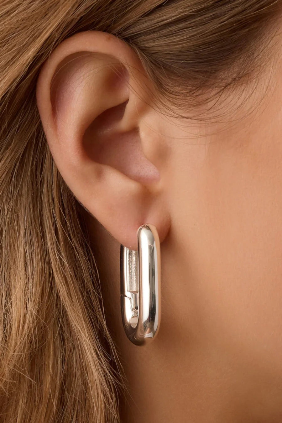 Gorjana Zoey Statement Hoops – back view
