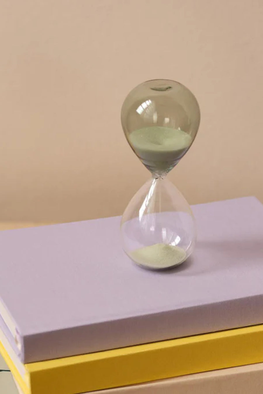 Gry Mattr Desktop Mini Hourglass in Seagreen – side view