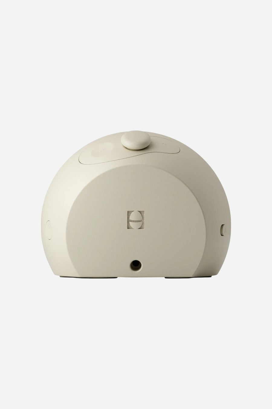 Hatch Restore 3 in Putty – back view