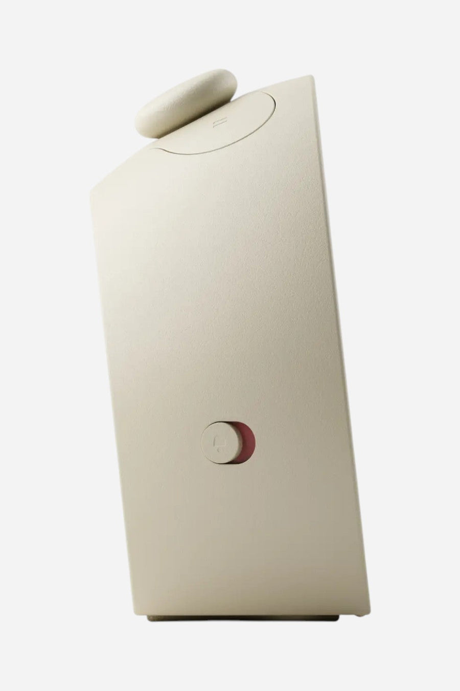 Hatch Restore 3 in Putty – side view