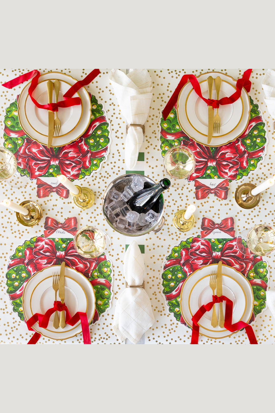 Hester & Cook Die-Cut Holiday Wreath Placemat – detail