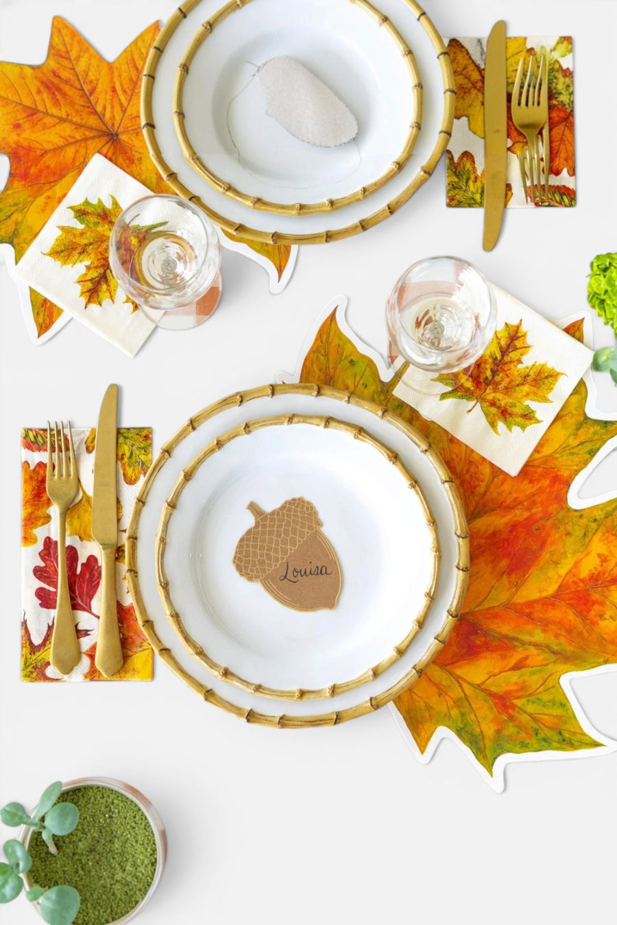 Hester & Cook Fall Foliage Guest Napkin – detail