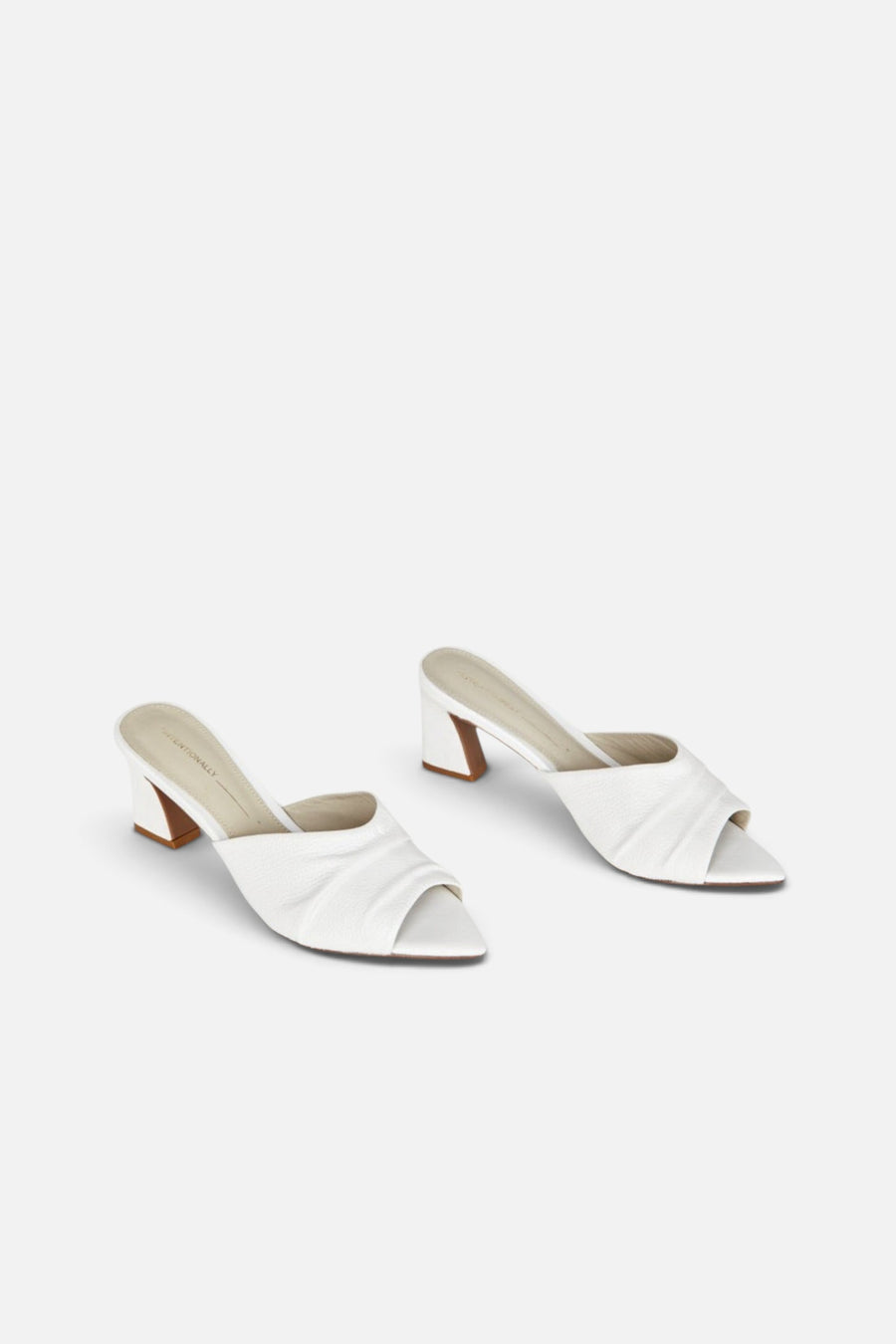 Intentionally Blank Fair Heels in White – pair