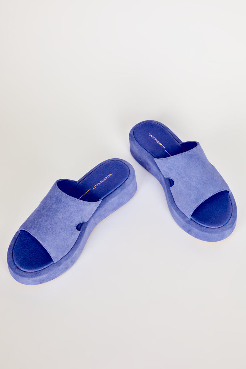 Intentionally Blank Ina Platform Sandal in Periwinkle – alternate