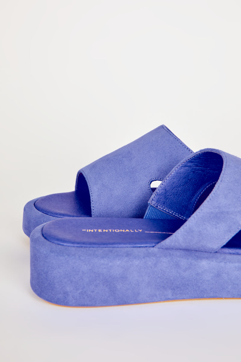Intentionally Blank Ina Platform Sandal in Periwinkle – flat lay