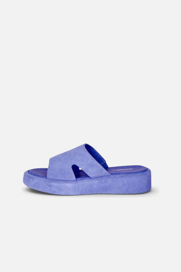 Intentionally Blank Ina Platform Sandal in Periwinkle
