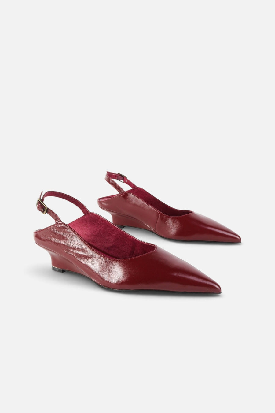 Intentionally Blank Lift Slingback in Merlot – three-quarter view