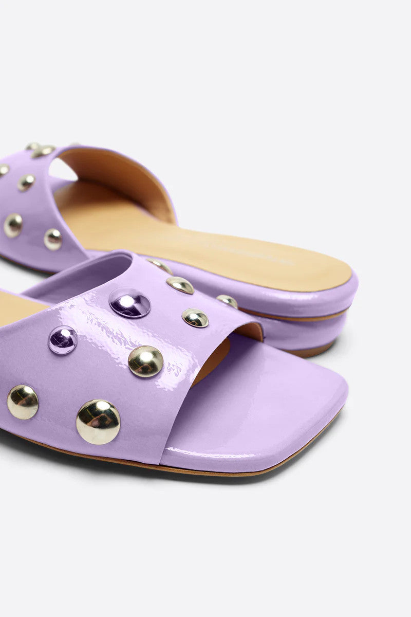 Intentionally Blank Sadie Sandals in Lavender – detail