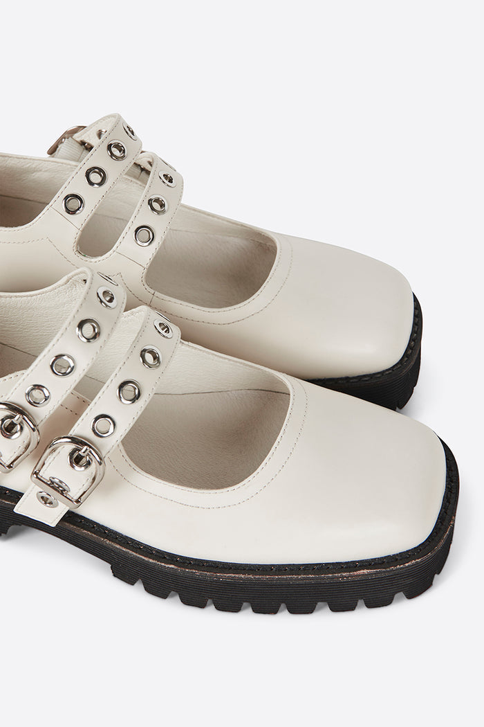 Intentionally Blank Vero Mary Jane in Cream Box Leather – detail