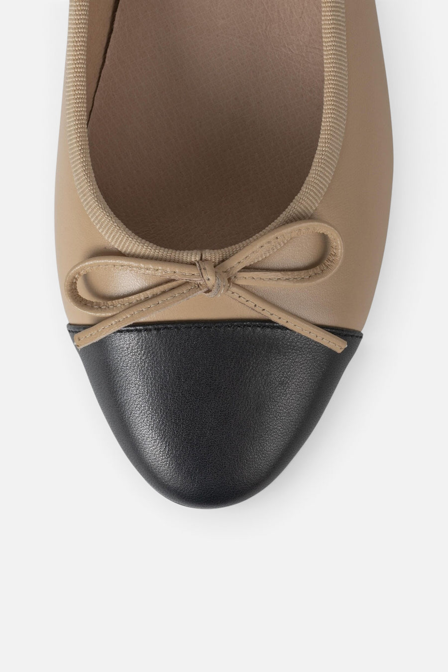 Jeffrey Campbell Arabesque Cap Toe Flat in Natural Black – detail