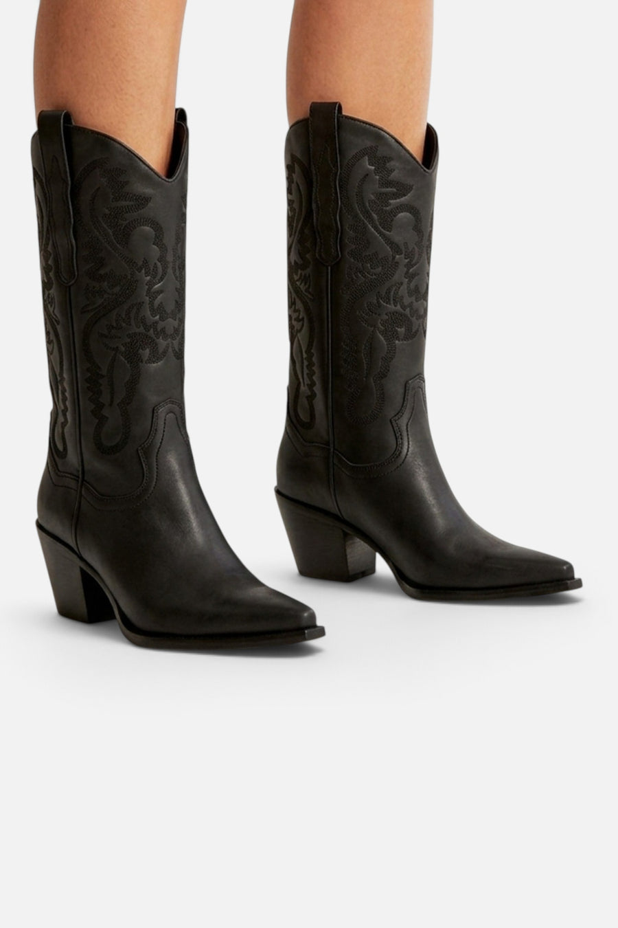 Jeffrey Campbell Dagget Boots In Black Washed – on model
