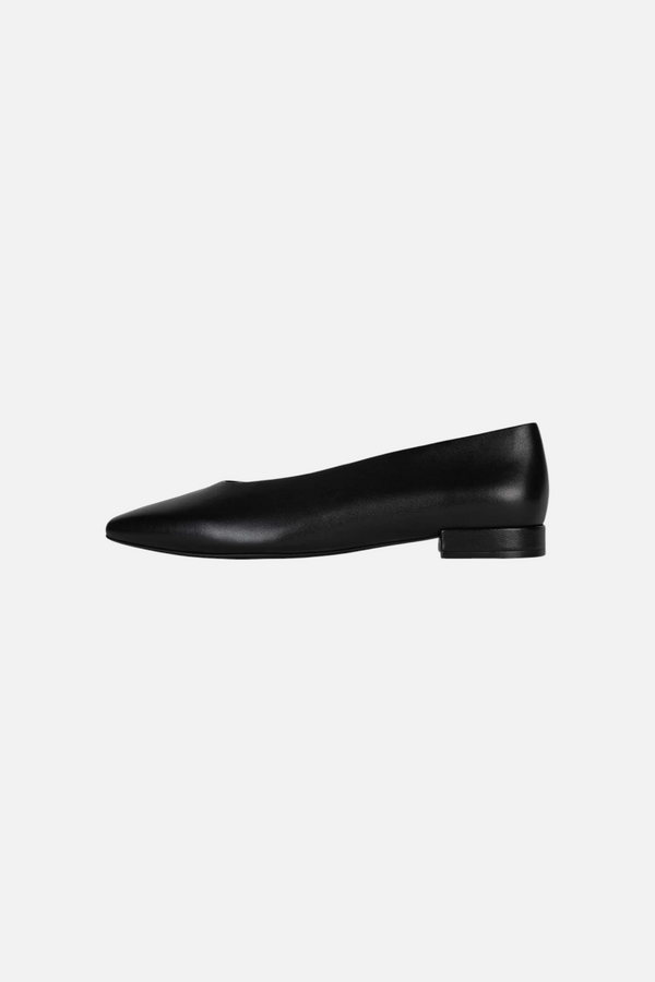 Jeffrey Campbell Women's Hinted Kitten Heel Pump in Black