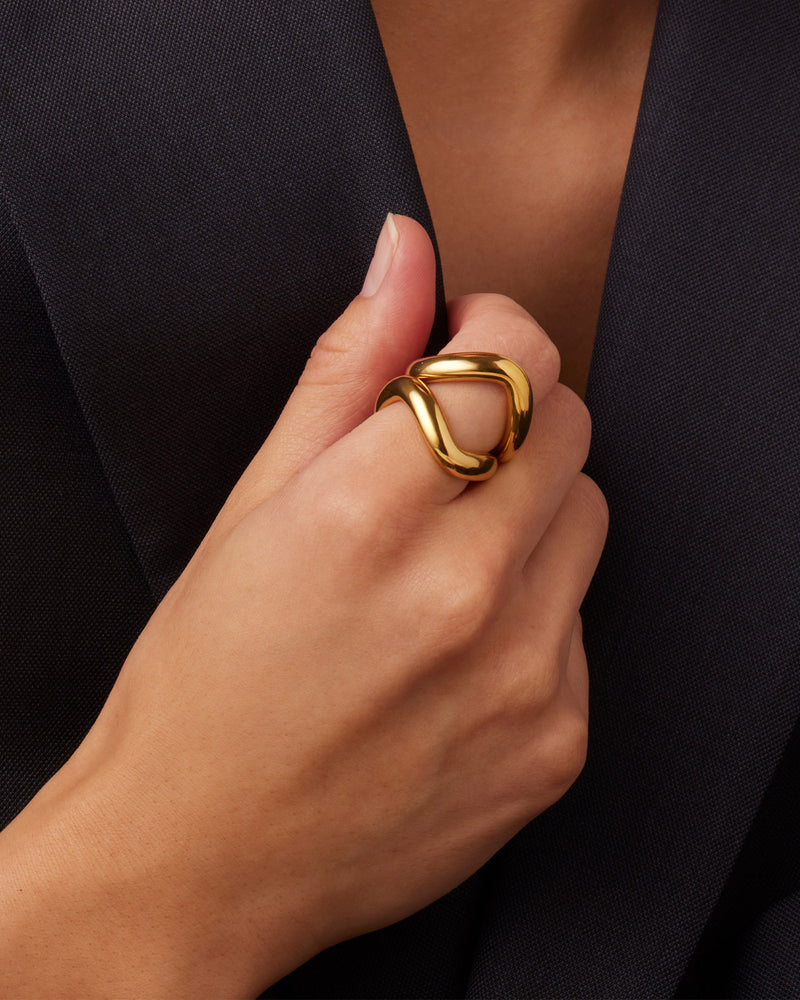 Jenny Bird Ola Ring Set in Gold - Size 6 – detail