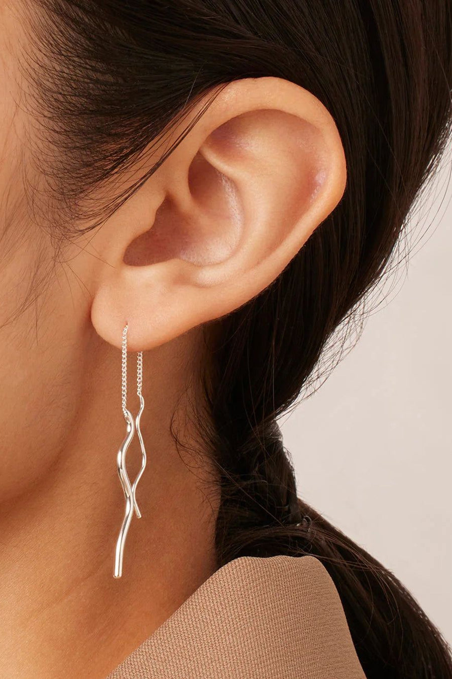 Jenny Bird Squiggle Threaders in Silver – back view