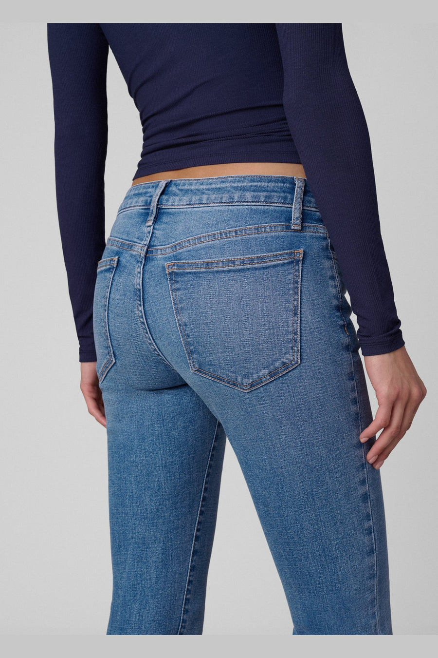 Joe's Jeans The Naomi 90s Bootcut Jean in Rooftop – detail