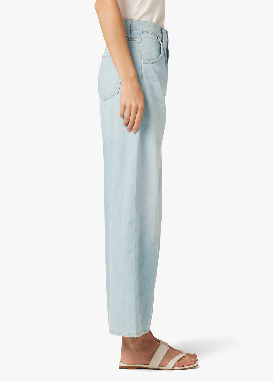 Joes Jeans The Pleated Wide Leg Ankle Weightless in Charming – back view