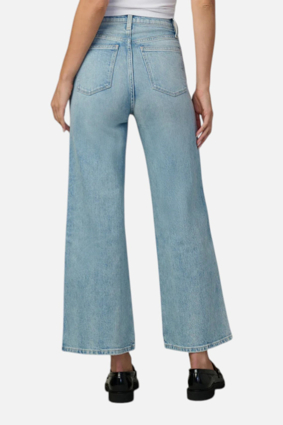 Joes Jeans Women's The Seamed Mia High Rise Wide Leg Ankle in Genuine – on model