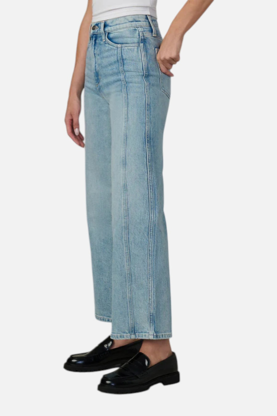 Joes Jeans Women's The Seamed Mia High Rise Wide Leg Ankle in Genuine – on model