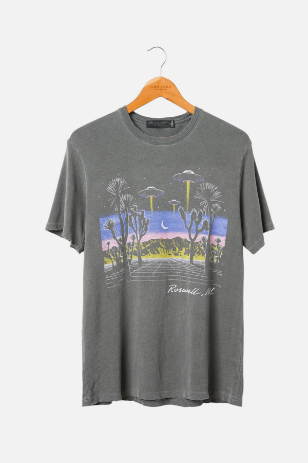 Junk Food Women's Roswell Vintage Tee in Vintage Black