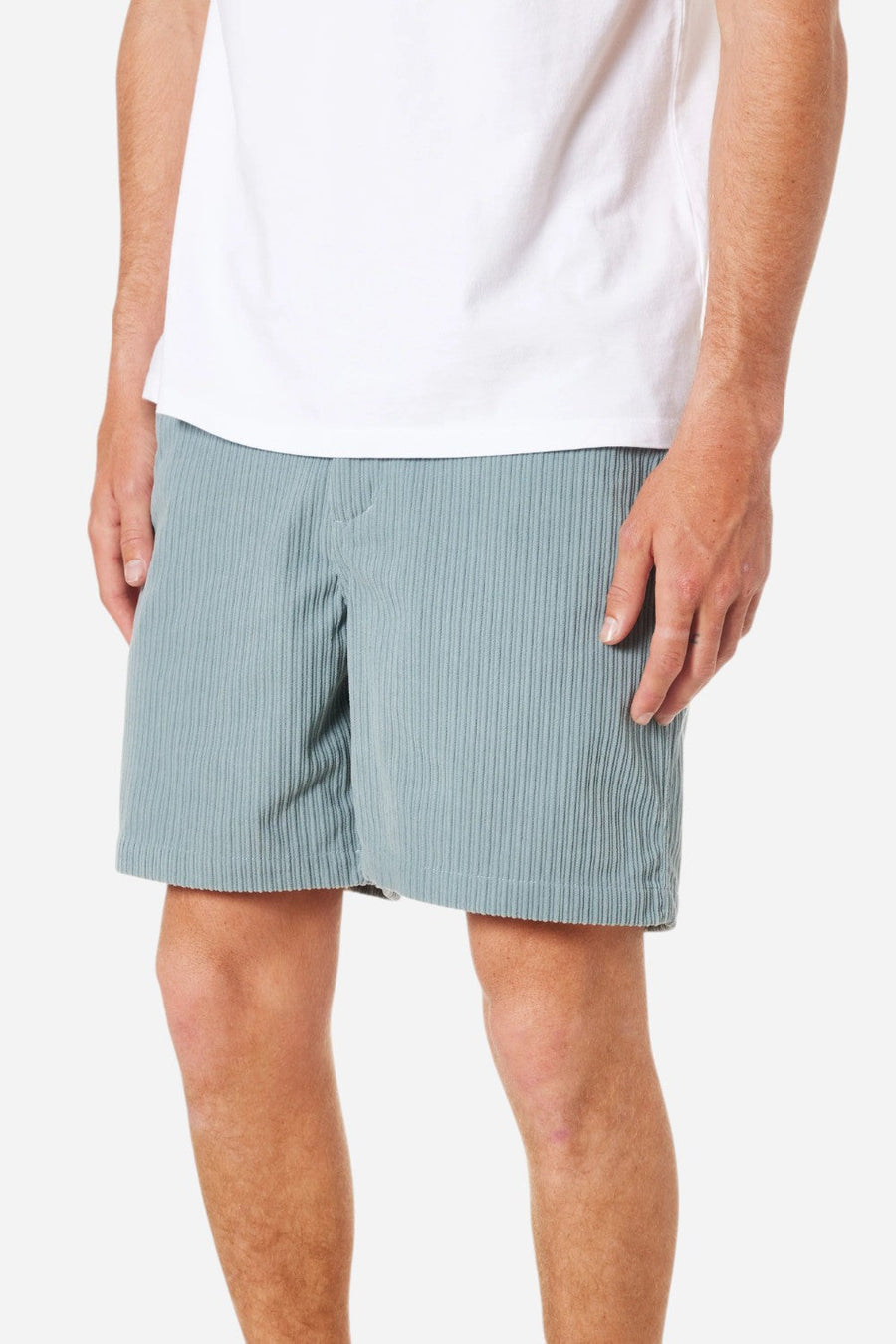 Katin Kenneth Short in Lago – side view