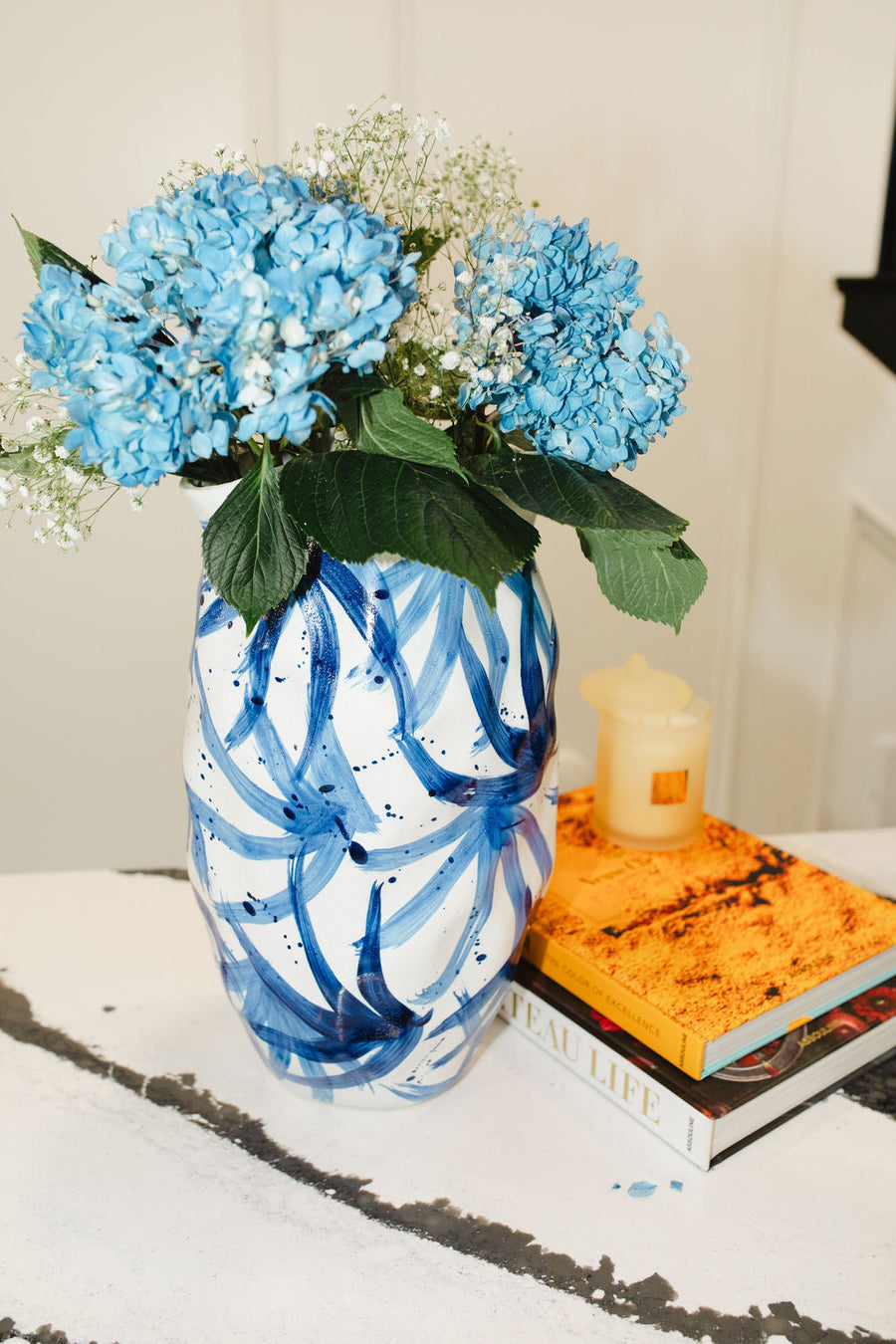 Kavana The Rhonna Curvy Ceramic Vase in Blue – back view
