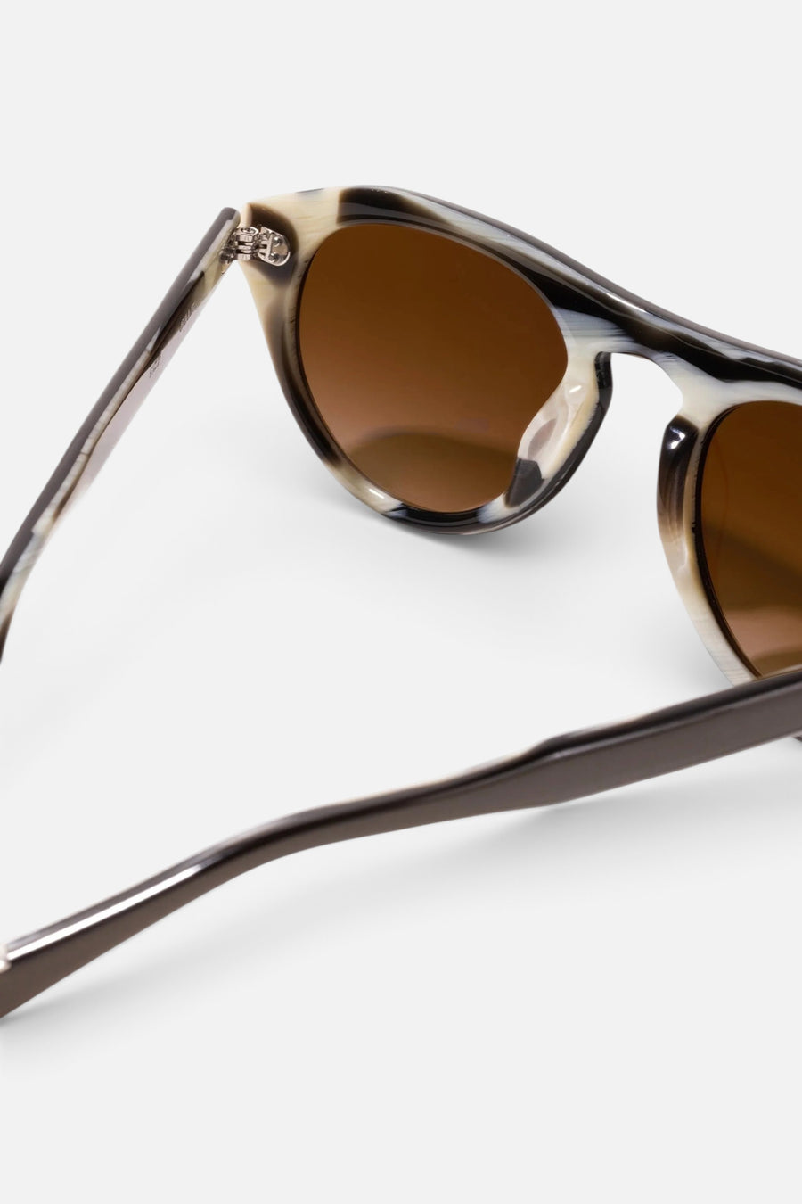 Krewe Billie Sunglasses in Bronze Metallic + Bone – detail