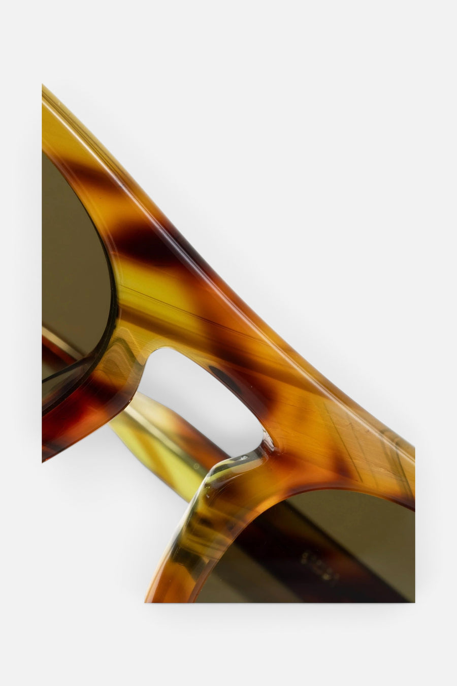 Krewe Billie Sunglasses in Calico – detail