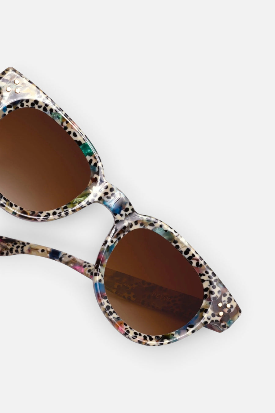 Krewe Devon Sunglasses in Granita – detail