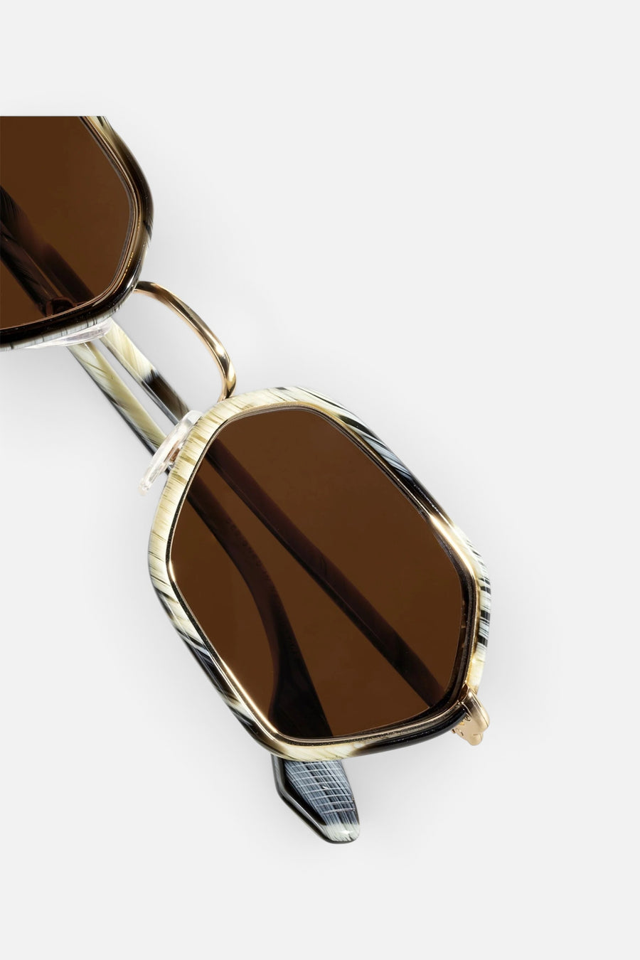 Krewe Sukie Sunglasses in 18K + Bone – detail