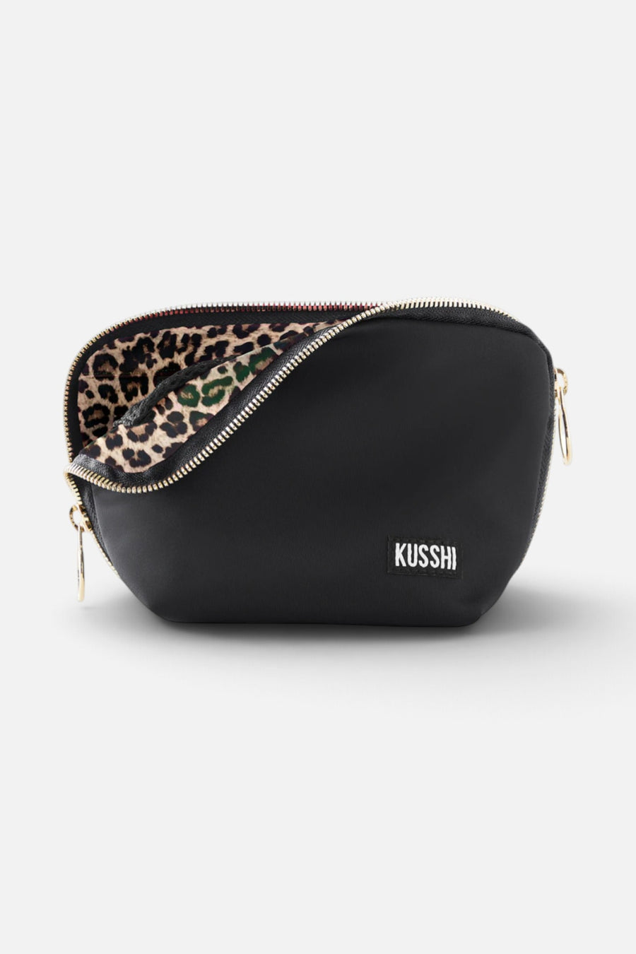 Kusshi Everyday Makeup Bag – three-quarter view