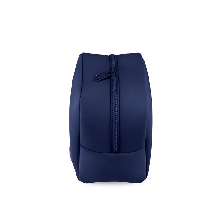 Kusshi Neoprene Dopp Kit in Navy – alternate