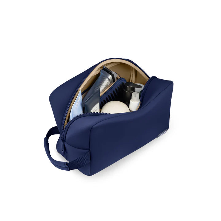 Kusshi Neoprene Dopp Kit in Navy – detail