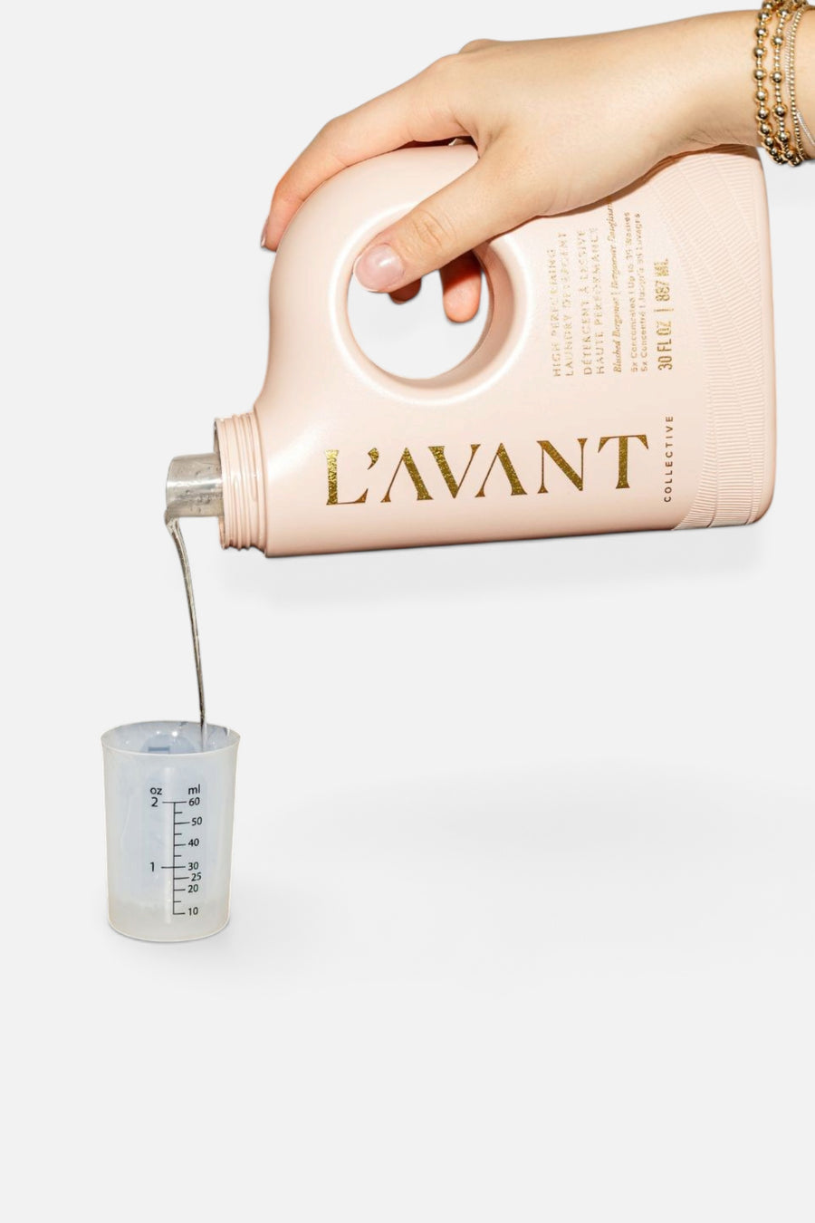 L'Avant Collective High Performing Laundry Detergent in Blushed Bergamot – side view