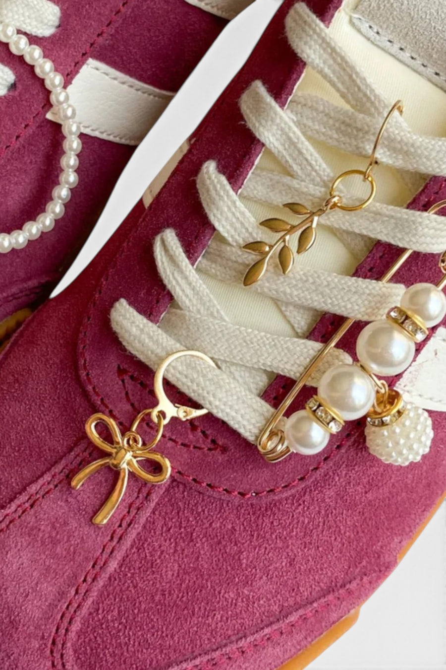 Leo & Lee Pearl & Gold Charm Sneaker Pack – back view