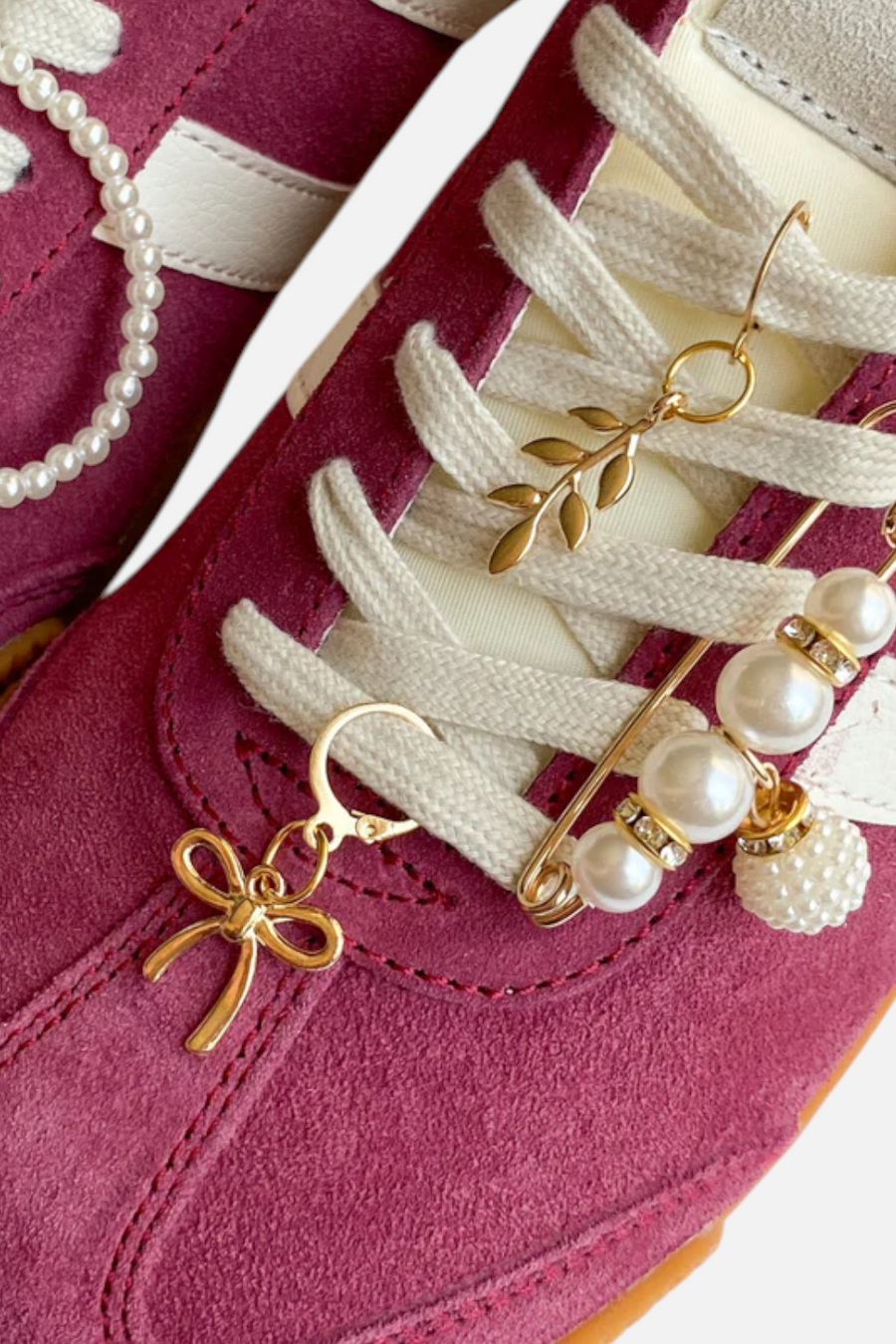 Leo & Lee Pearl & Gold Charm Sneaker Pack – back view