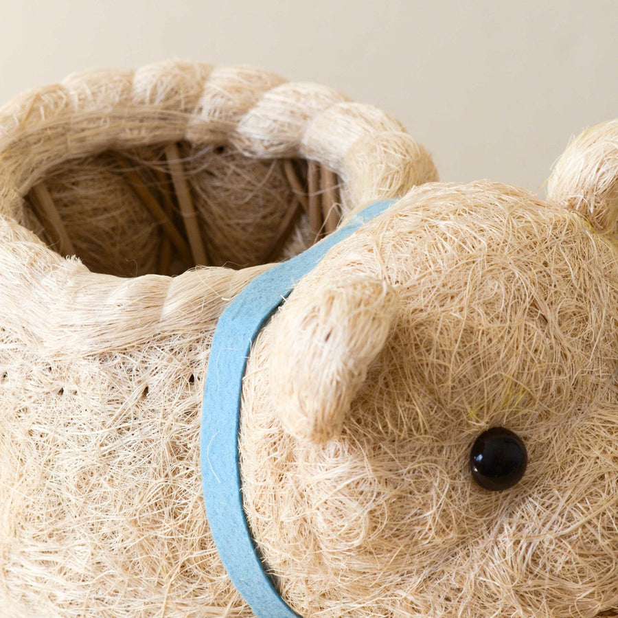 Likha Coco Coir Pots Polar Bear Planter – detail