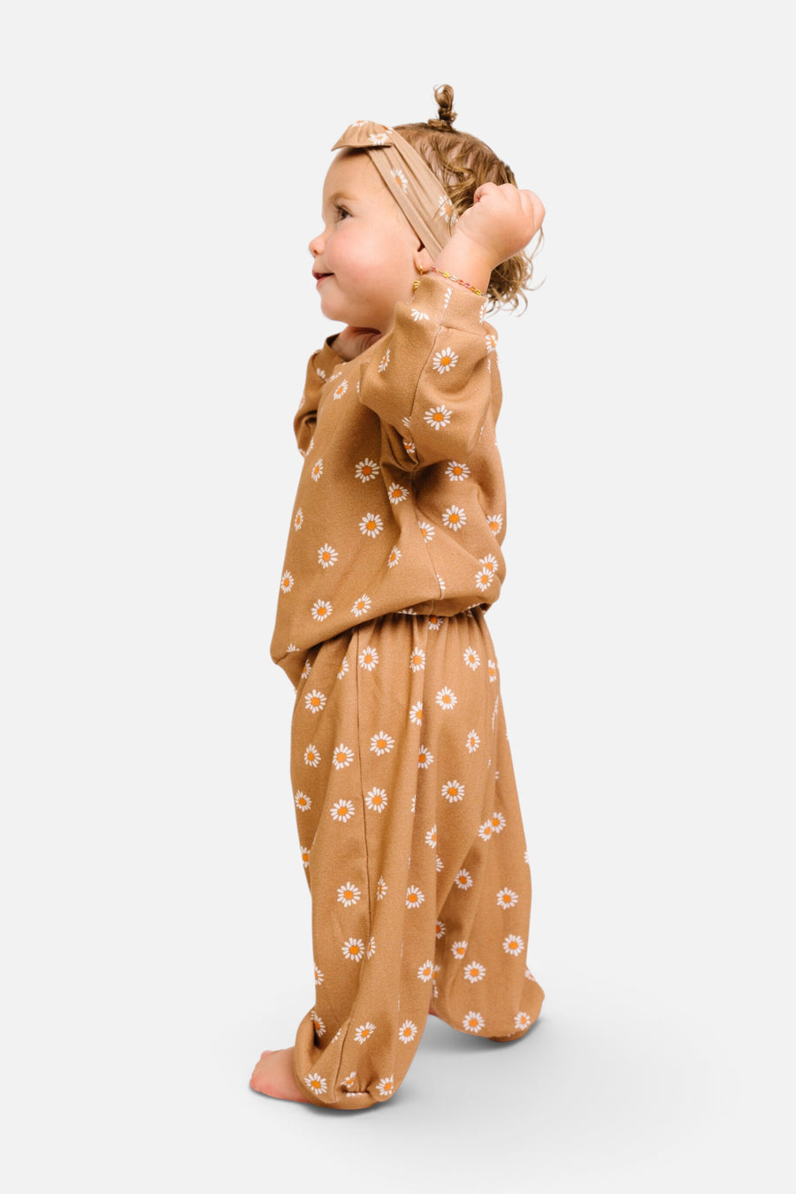 Little Daisy Sweatsuit – side view